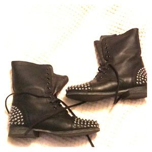 Steve Madden Tarnney leather boots